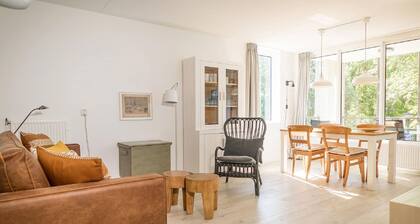 Texel Apartment mit Balkon