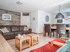 TV, DVD player - Apartment in the Netherlands with Balcony (De Koog Texel)