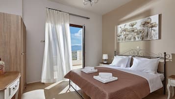 2 bedrooms, iron/ironing board, free WiFi