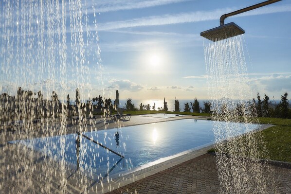 Pool - Villa in Kamilari near Child-Friendly Beach (Kamilari)