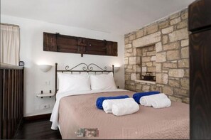 1 chambre, fer et planche à repasser, accès au Wi-Fi (inclus)