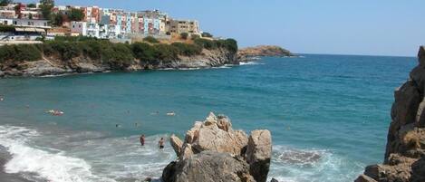 بالقرب من الشاطئ