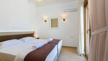 4 camere, ferro/asse da stiro, Wi-Fi gratuito