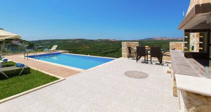 Villa en Creta con piscina y cerca de playas