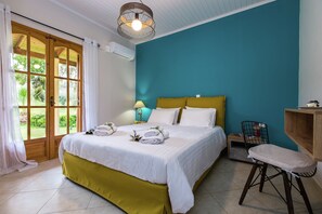 6 bedrooms, iron/ironing board, free WiFi