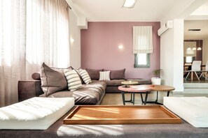 تلفزيون ذكي، مشغل دي في دي