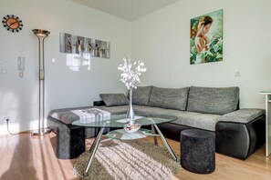 Smart TV, table football, ping pong