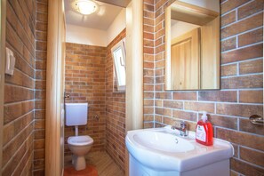 Ensemble baignoire-douche