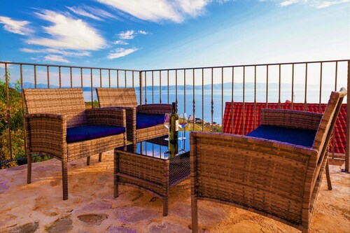 Villa in Podgora with Pool near Beach