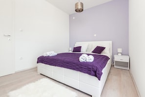 1 bedroom, free WiFi - Sea-View Retreat, Kastel (Kastel Stari)