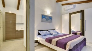 4 bedrooms, iron/ironing board, WiFi (free) - Villa in Lupoglav with Pool near the Sea (DOLENJA VAS (LUPOGLAV))