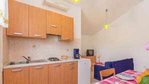 Coffee/tea maker, fridge, stovetop - Apartment in Premantura with Seaview Balcony (Premantura)