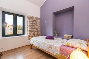 4 bedrooms, free WiFi
