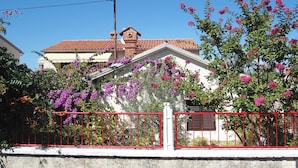 Unclassified image, 3 of 17, button - Apartment in Pomer near the Beach (Pomer)
