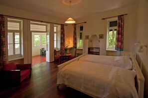 4 bedrooms, free WiFi