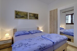 7 Schlafzimmer, Bügeleisen/Bügelbrett, kostenloses WLAN