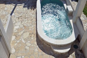 Pool - Holiday Home in Banjole with Pool near Sea (Banjole)