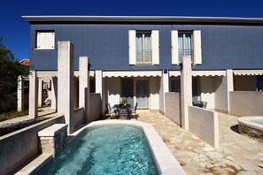 Pool - Holiday Home in Banjole with Pool near Sea (Banjole)