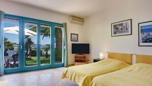 Free WiFi - Airconditioned studio apartment with seaview (Medulin)