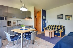 Interior - Scenic Apartment with Garden in Medulin (Medulin)