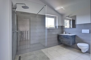Shower - Holiday Home in Ližnjan with Pool near Beach (LIŽNJAN)
