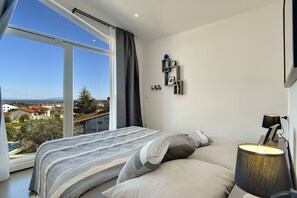 4 makuuhuonetta, ilmainen Wi-Fi