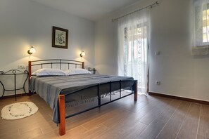 7 bedrooms, free WiFi