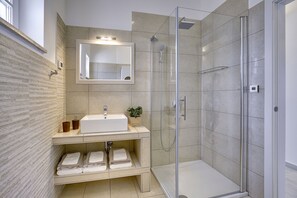 Shower - Holiday Home in Kavran near the Sea (Kavran)
