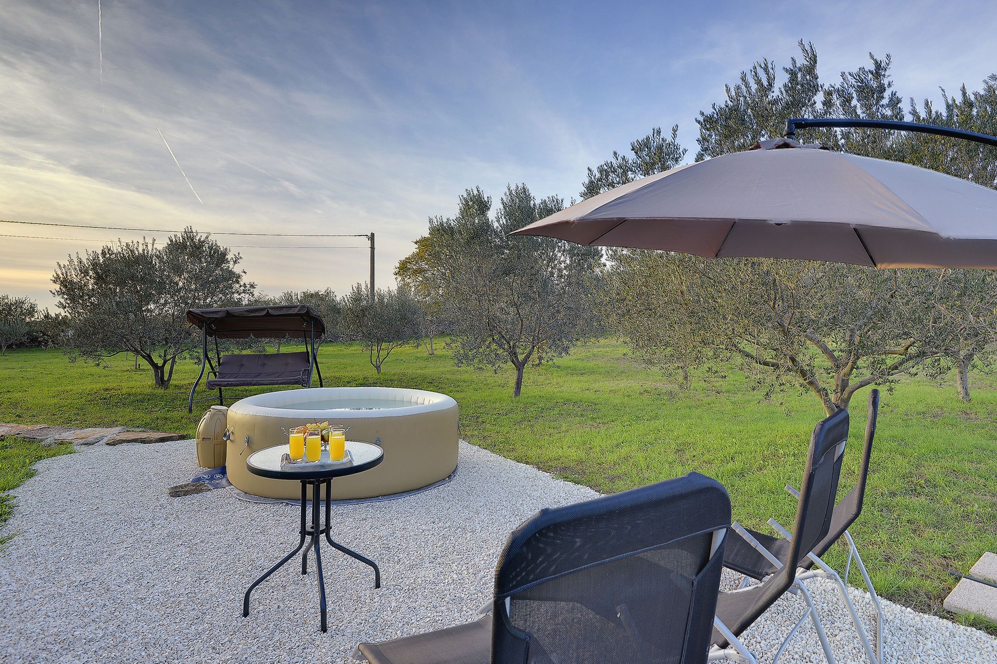 Outdoor spa tub