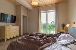 4 Schlafzimmer, Bügeleisen/Bügelbrett, kostenloses WLAN