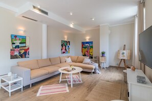 Smart-TV, Tischtennisplatte