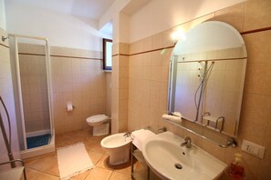 Regadera y bidet 