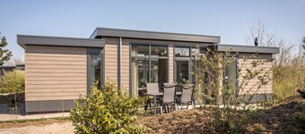 Modern chalet met vaatwasser op Texel