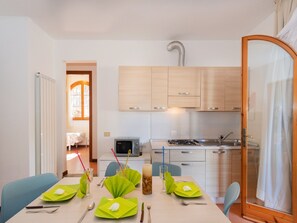 Dining - Bungalow in Po Delta Park with Beach Access (Lido di Spina)