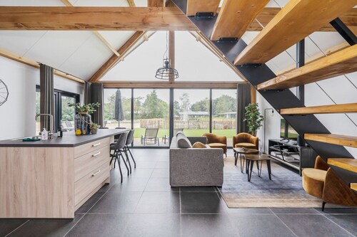 Holiday Home with Pond View in Brabant