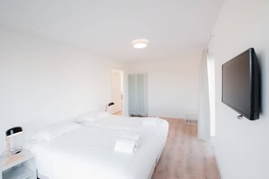 5 bedrooms