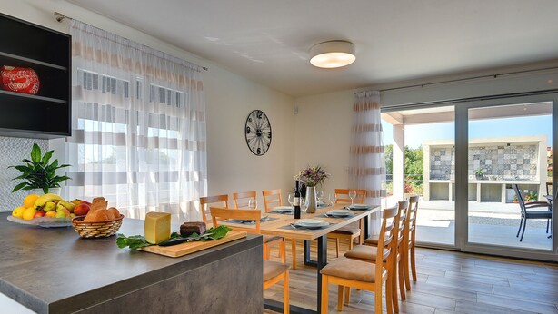 Dining - Villa in Kanfanar with Private Pool (Kanfanar)