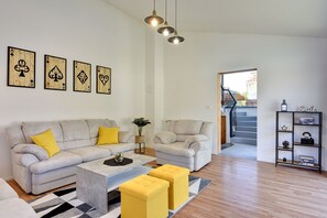 Smart TV - Beautifull villa with private pool (Rakalj)