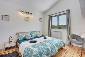 2 Schlafzimmer, Bügeleisen/Bügelbrett, Reisekinderbett, kostenloses WLAN