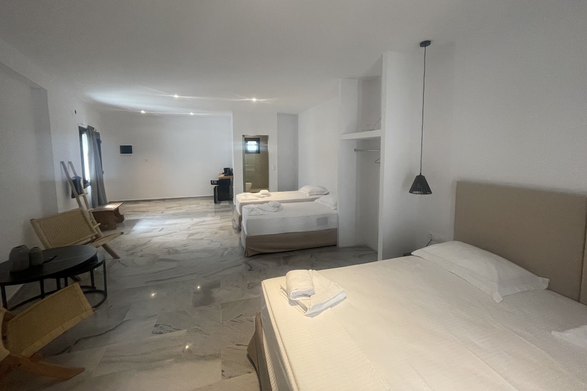 1 bedroom, in-room safe, soundproofing, free WiFi