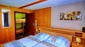 5 slaapkamers, reisbedje, gratis wifi