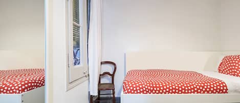 4 bedrooms, free WiFi