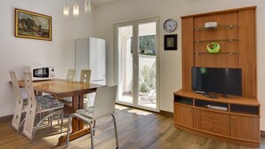 Interior - Apartment in Croatia near Stunning Beaches (Medulin)