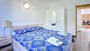 2 bedrooms, WiFi (free) - Apartment in Croatia near Stunning Beaches (Medulin)