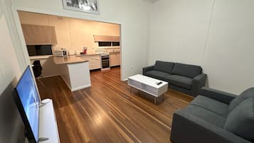 Economy Apartment | Individually decorated, individually furnished, blackout curtains