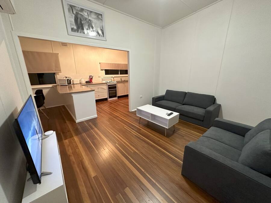 Apartamento económico | Cortinas opacas, tabla de planchar con plancha, wifi gratis