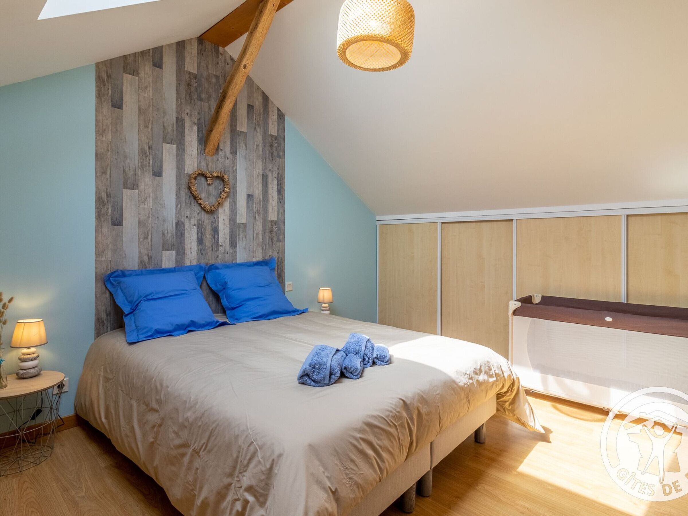 3 bedrooms, free WiFi, bed sheets