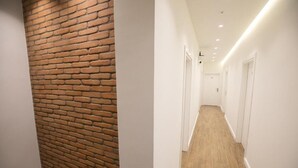 Unclassified image, 4 of 58, button - Hotel Sidi (Tirana)