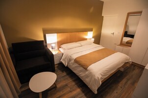 Habitación Confort doble | Wifi gratis y ropa de cama