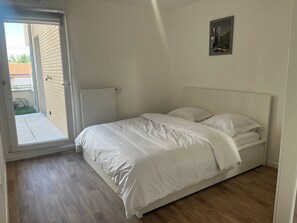 2 habitaciones, tabla de planchar con plancha y wifi gratis 